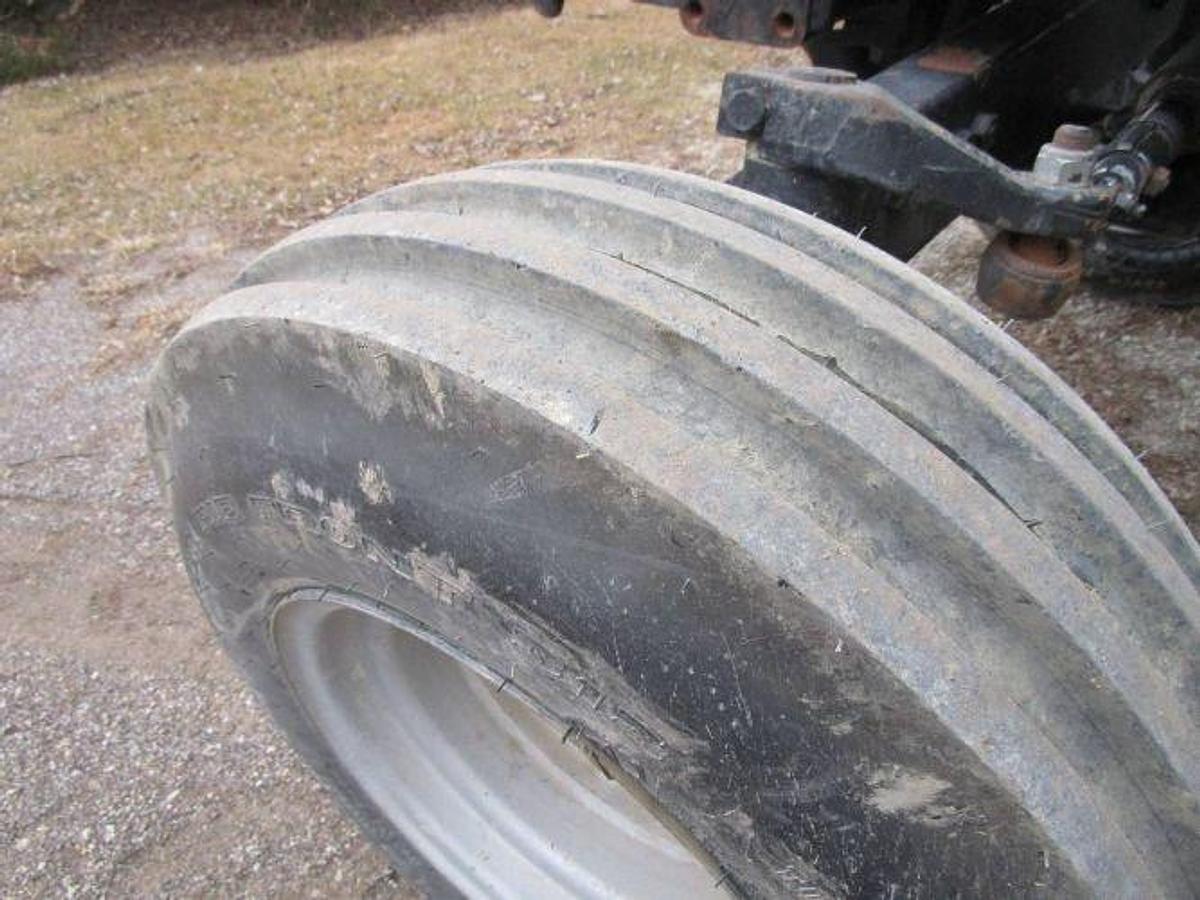 Used 1999 WHITE 6410