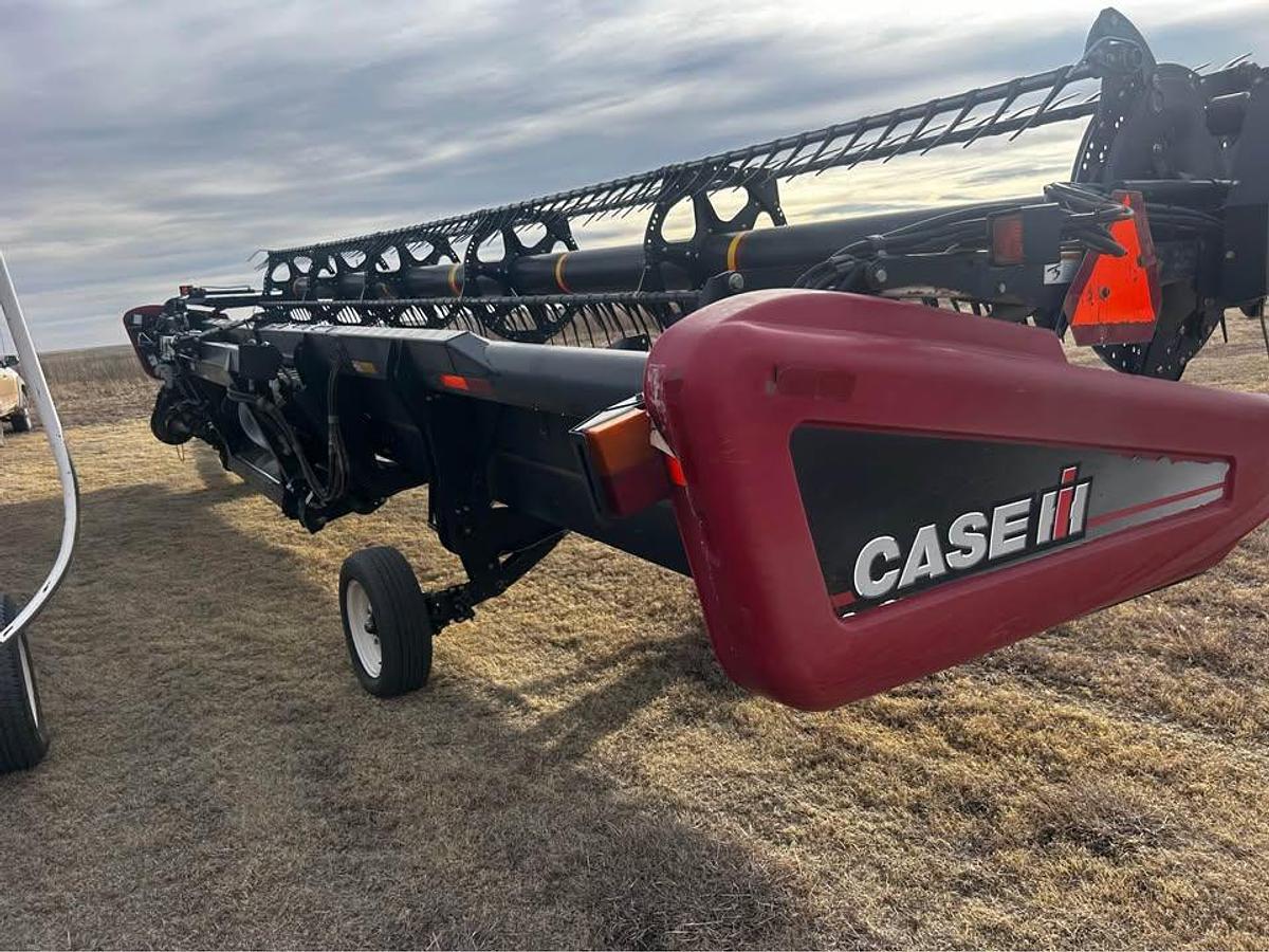 Used 2008 Case IH 35' Header