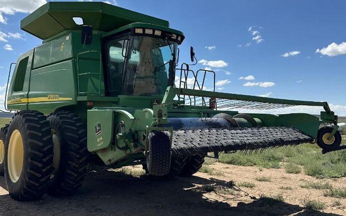 Used 2007 JOHN DEERE 9760 STS