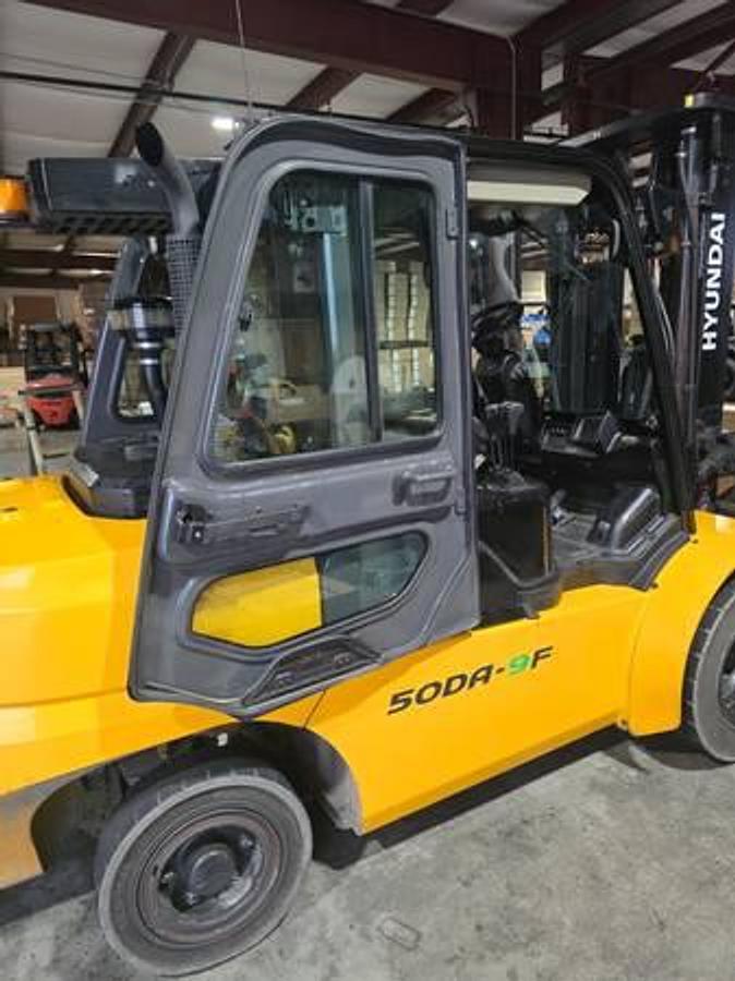Used 2016 Hyundai 50DA-9F Forklift