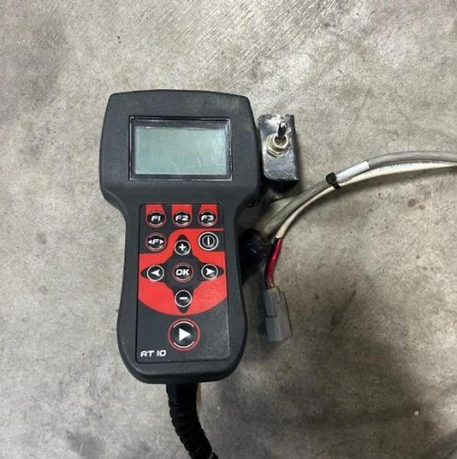 Used 2021 KUHN Merge Maxx 1090