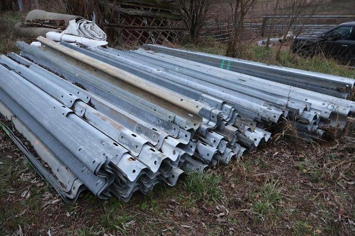 Used Unknown Assorted Guard Rails and I-Beam Posts