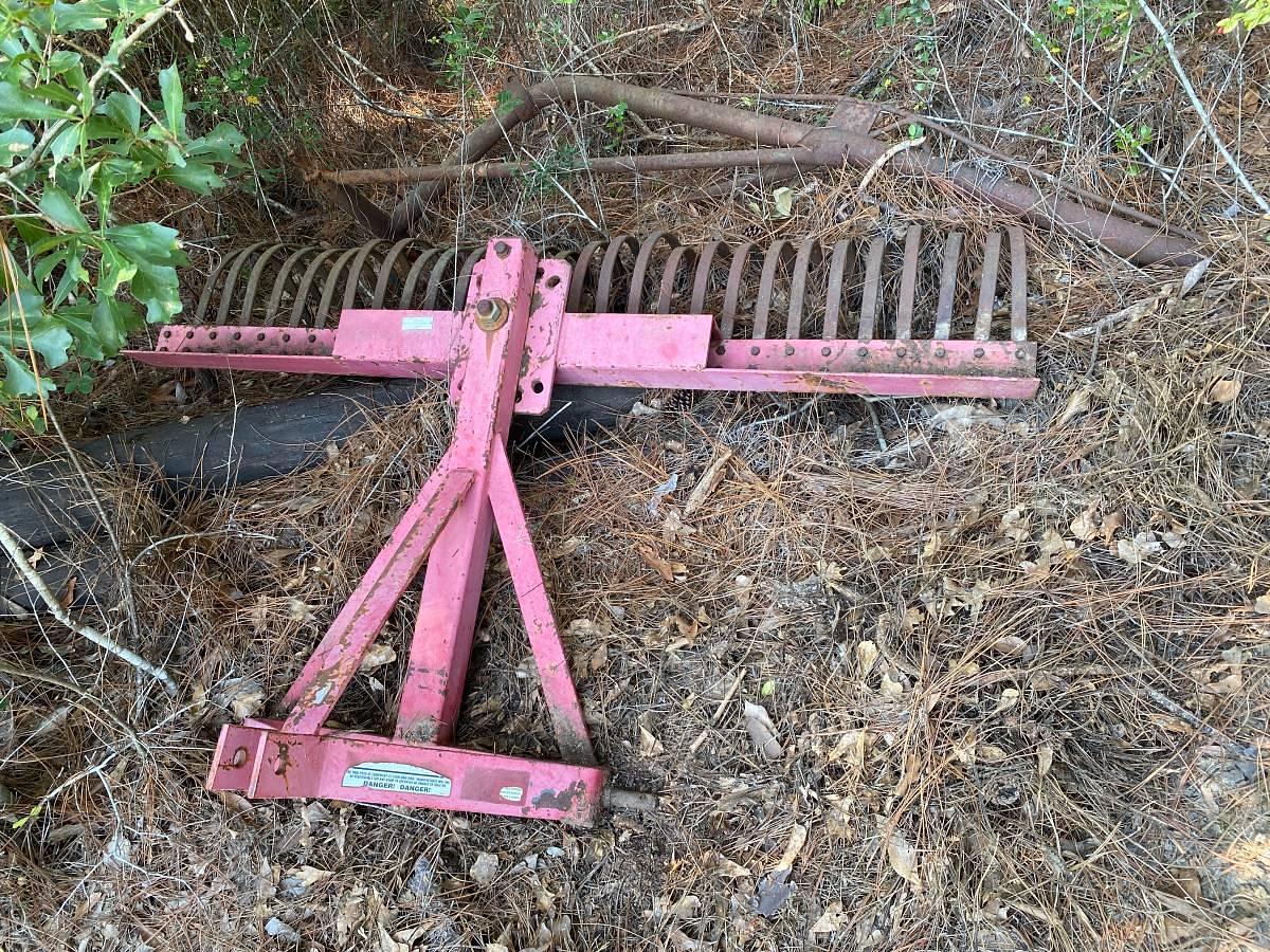 Used 2005 Kubota L4330 4WD Tractor with LA853 Loader