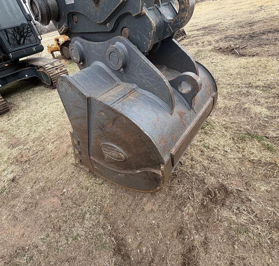 Used 2023 Hyundai HX160AL