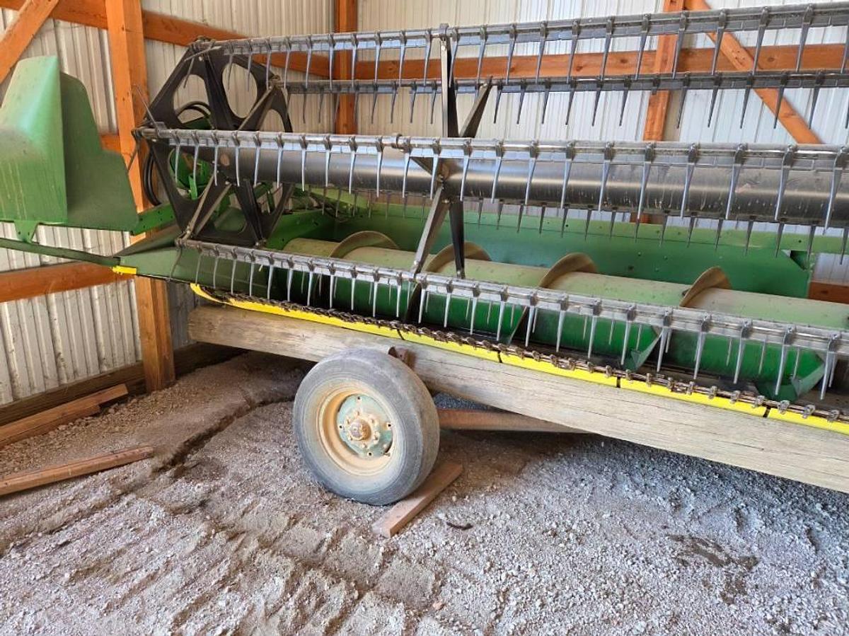 Used 1989 John Deere 9500 Combine