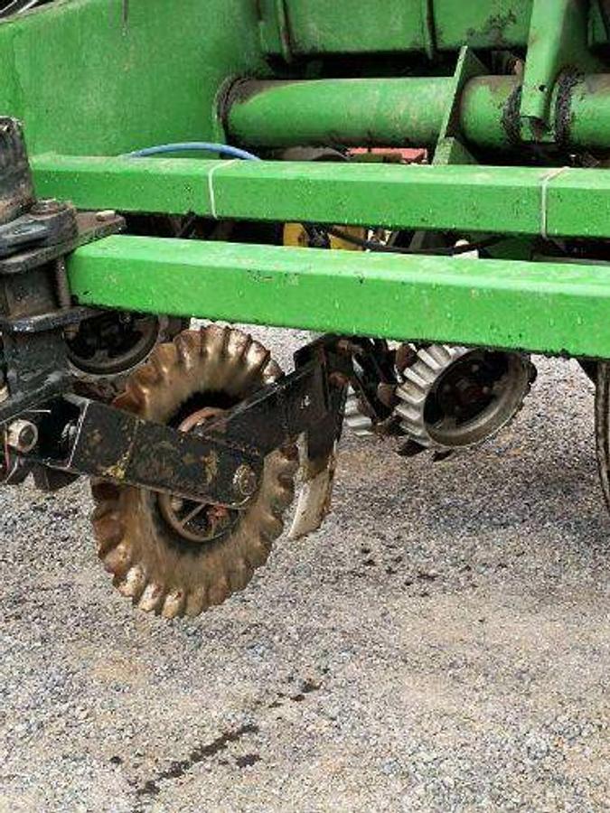 Used 2000 JOHN DEERE 7000 4R-30