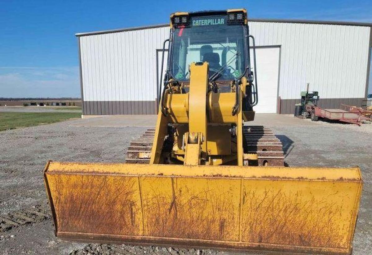 Used 2012 CATERPILLAR 953D