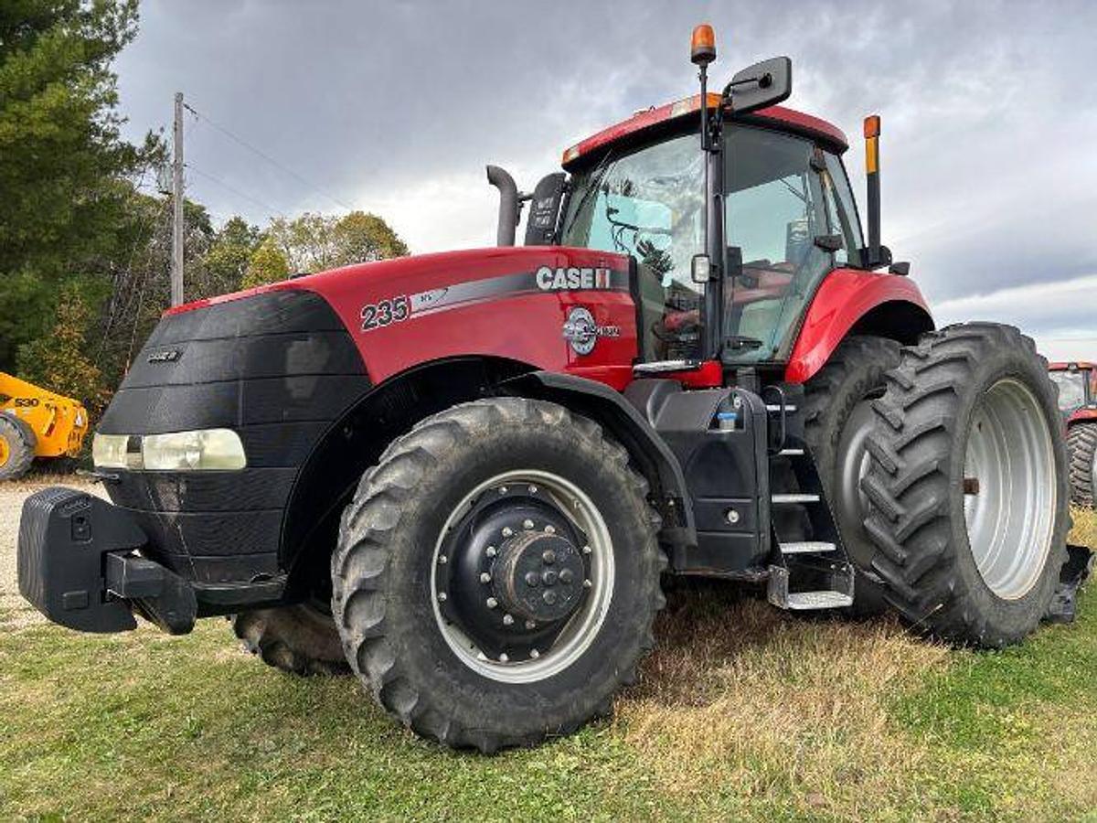 Used 2013 Case IH Magnum 235 Tractor