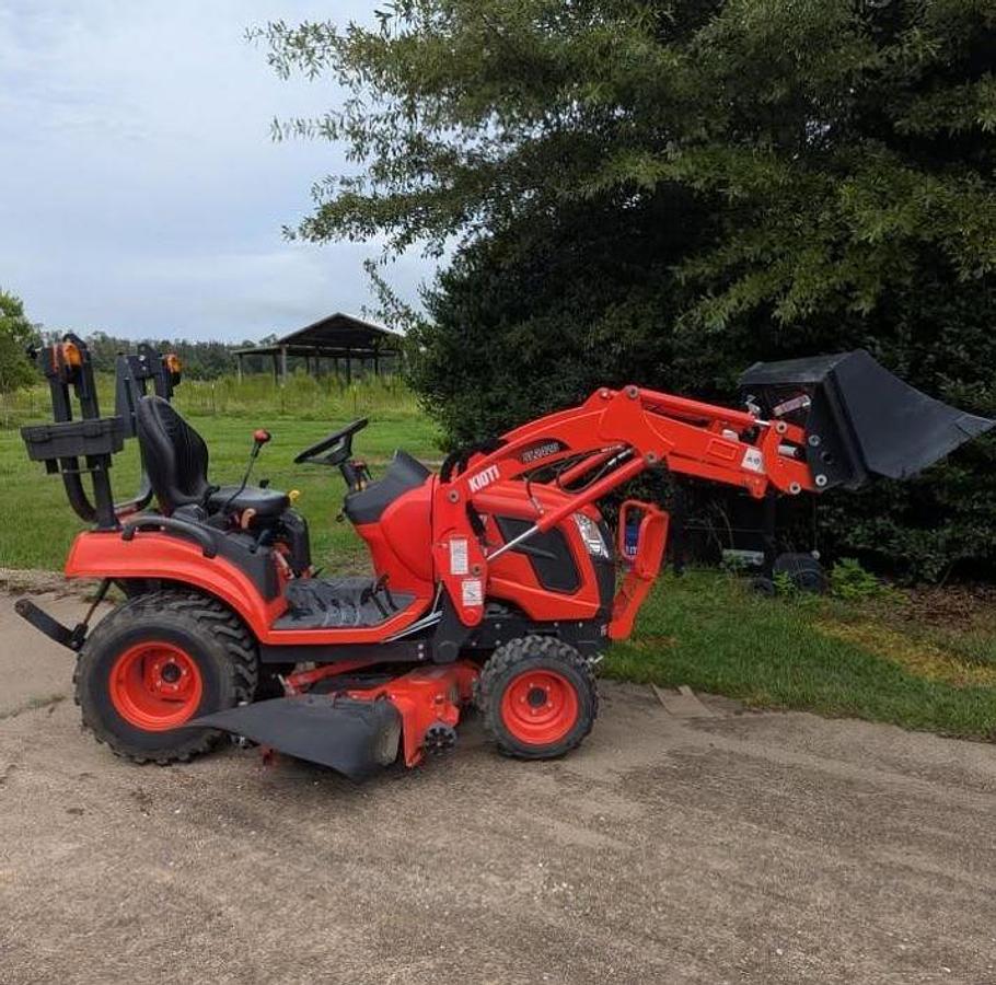Used 2023 Kioti Cs2220 Tractor