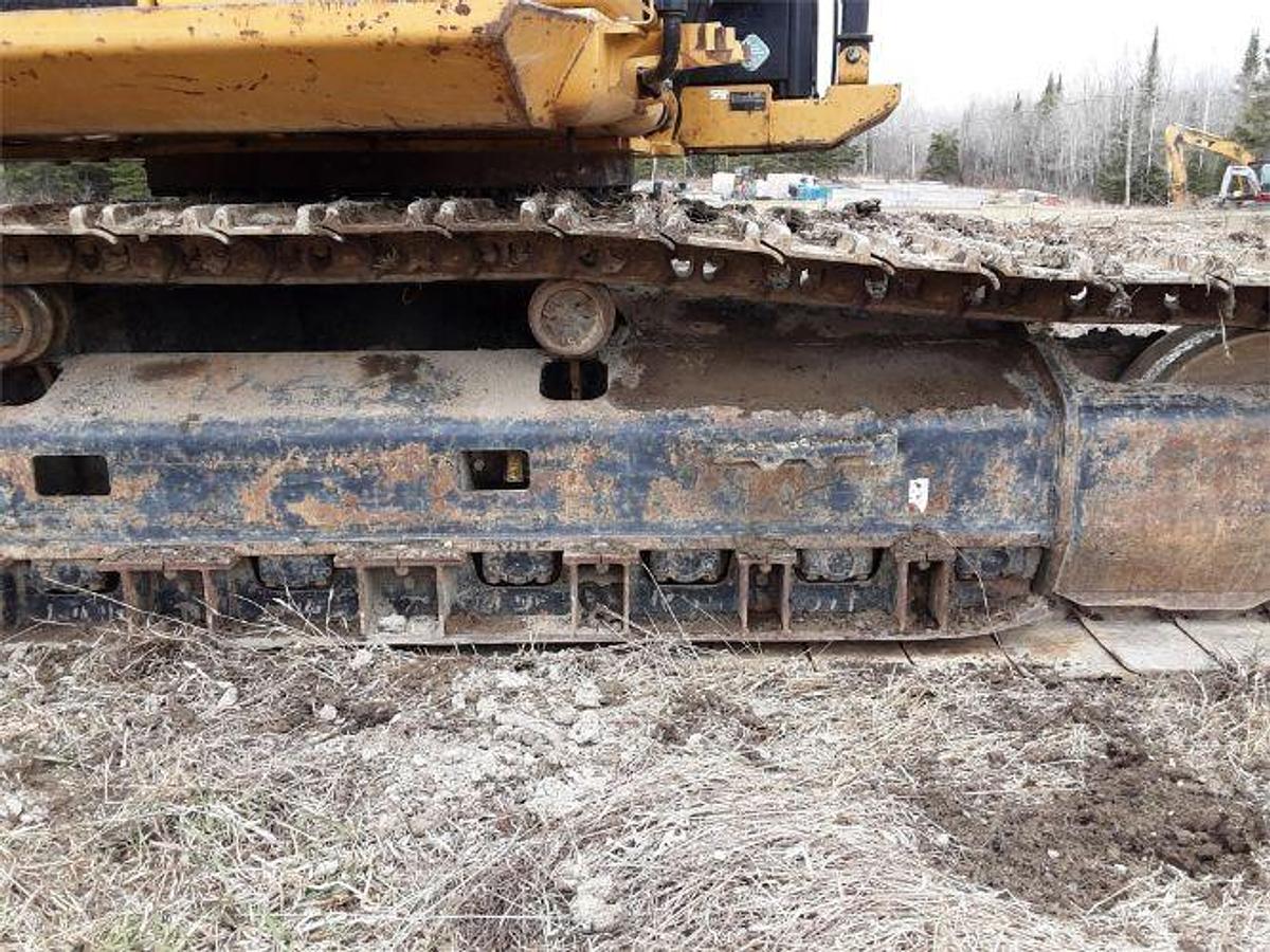 Used 2018 CATERPILLAR 330FL Excavator