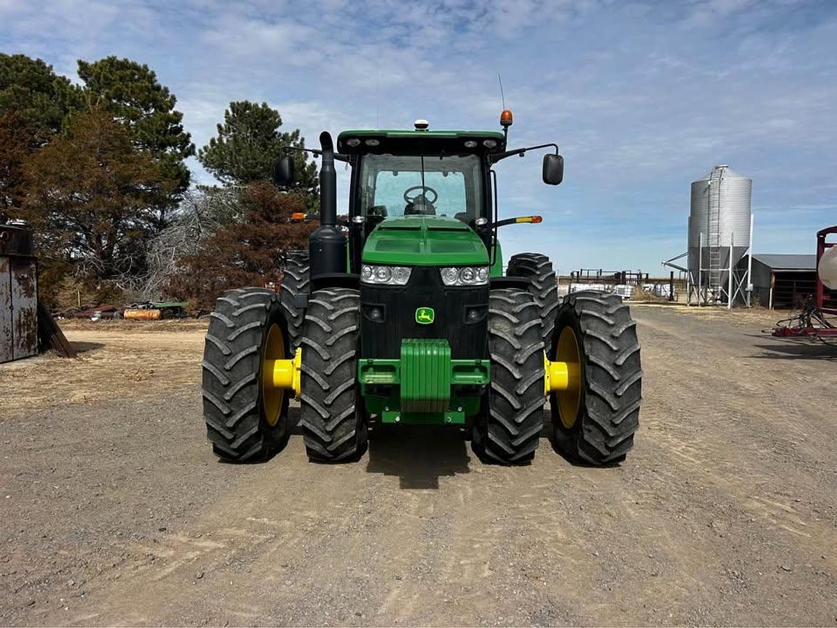 Used 2012 John Deere 8285R LVT