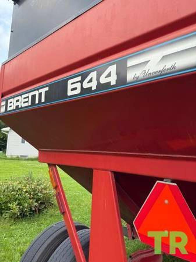 Used Brent 644 Gravity Wagon
