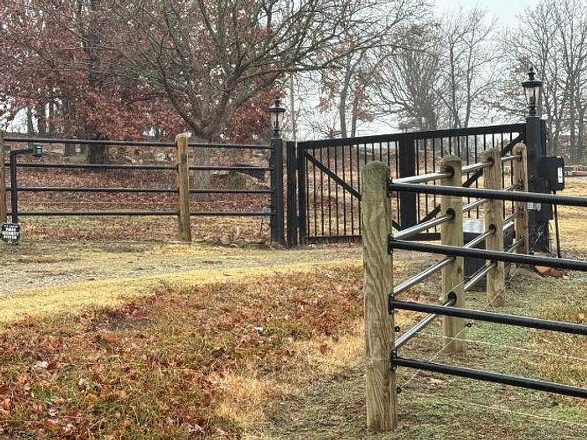 Used Priefert Ranch Fencing  Complete 466 Feet x 5 Feet, Package Ready to Ship