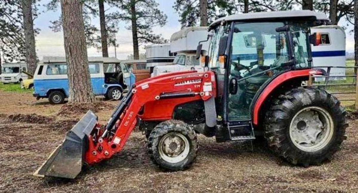 Used 2019 Massey Ferguson DL135
