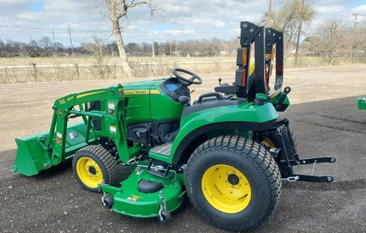 Used 2021 John Deere 220R