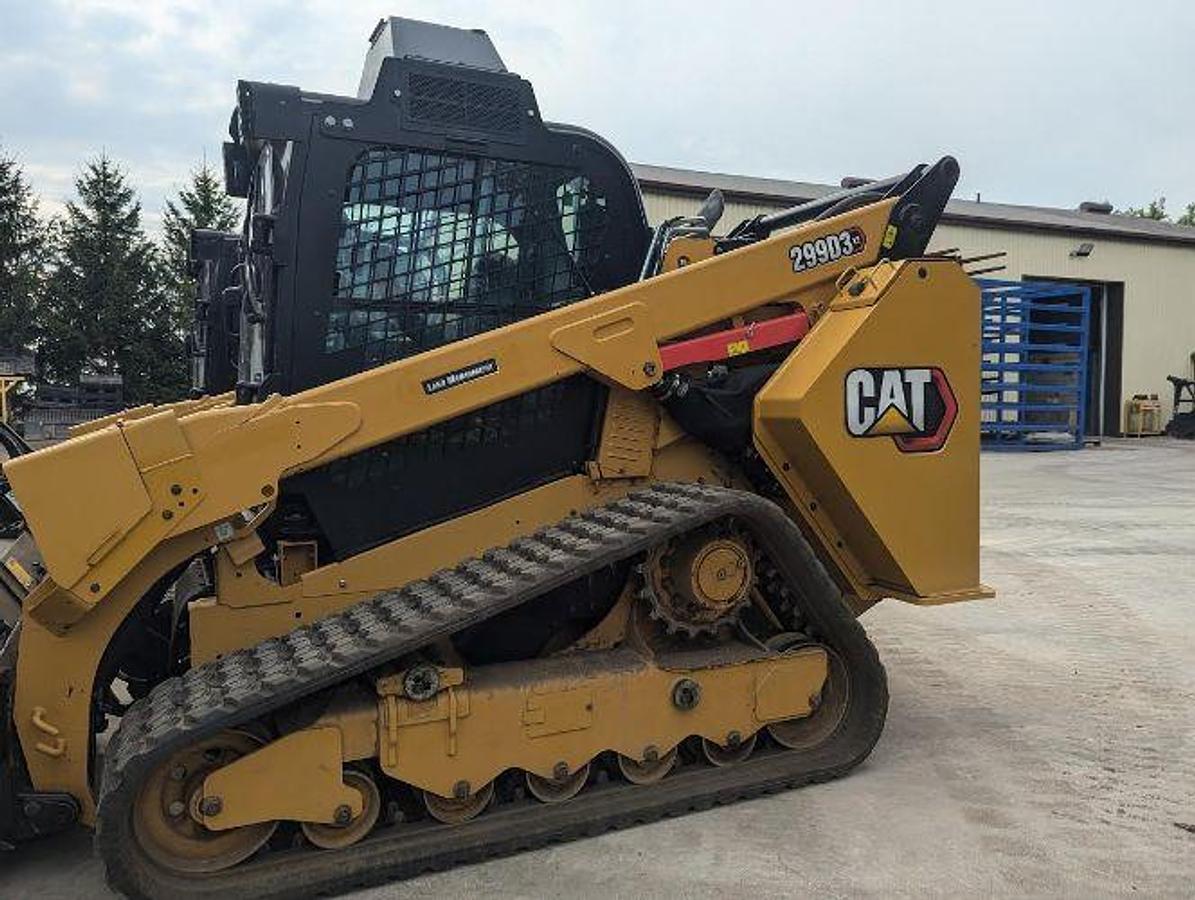 Used 2021 CATERPILLAR 299D3 XE