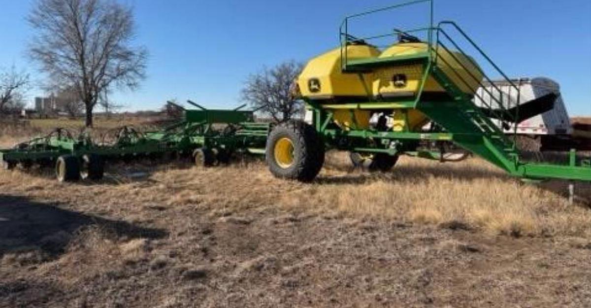 Used 2012 JOHN DEERE 1890