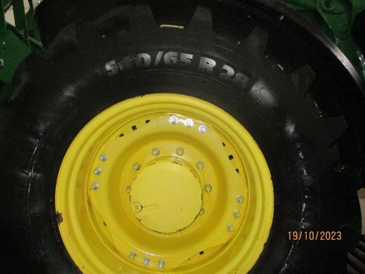 Used 2013 JOHN DEERE 6150R