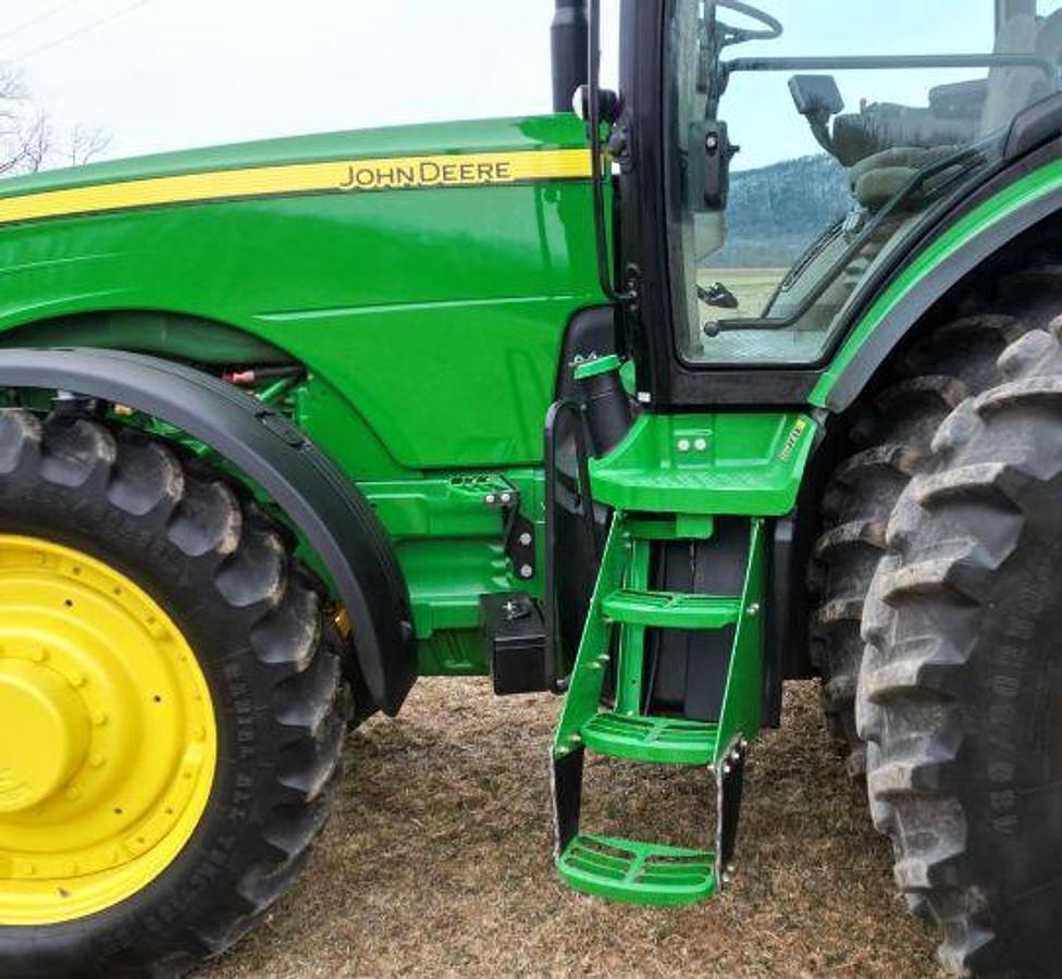 Used 2012 JOHN DEERE 8285R