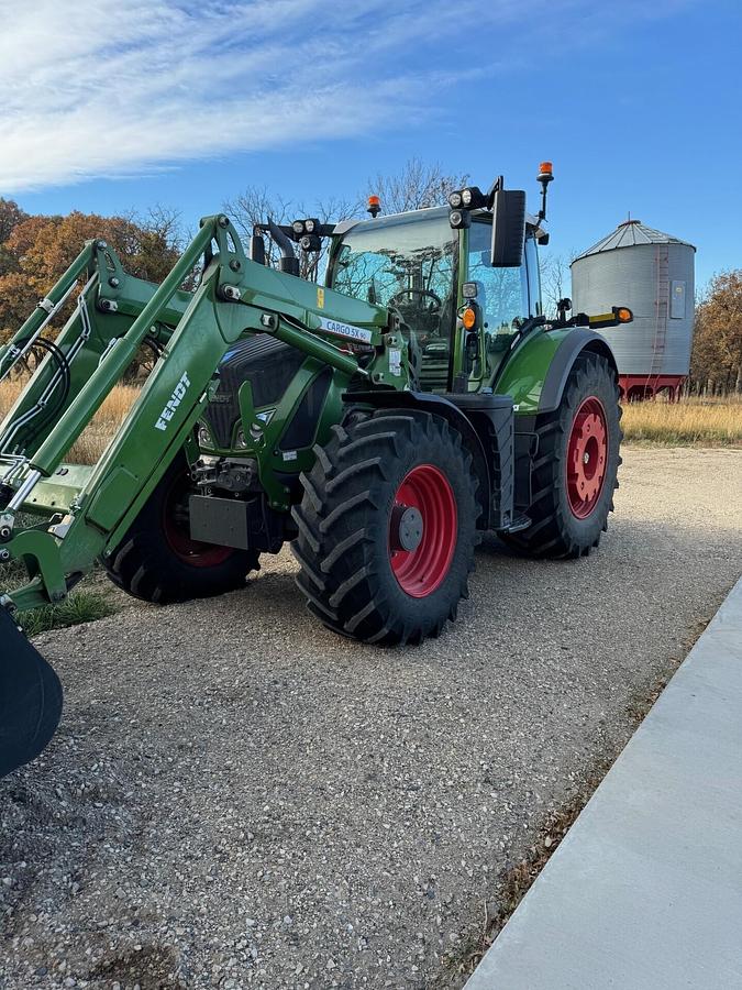 Used 2022 Fendt 716 Tractor