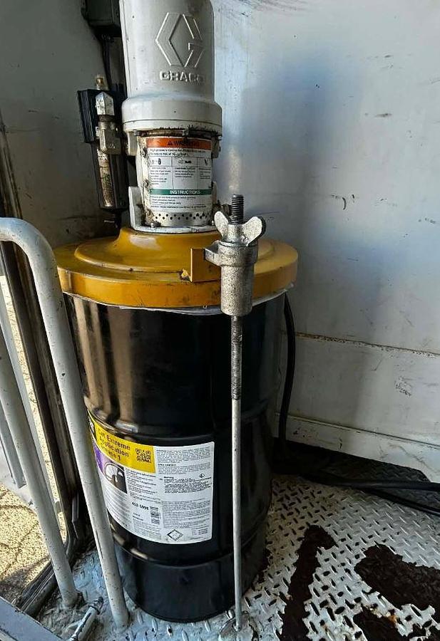 Used 2013 Caterpillar CT660