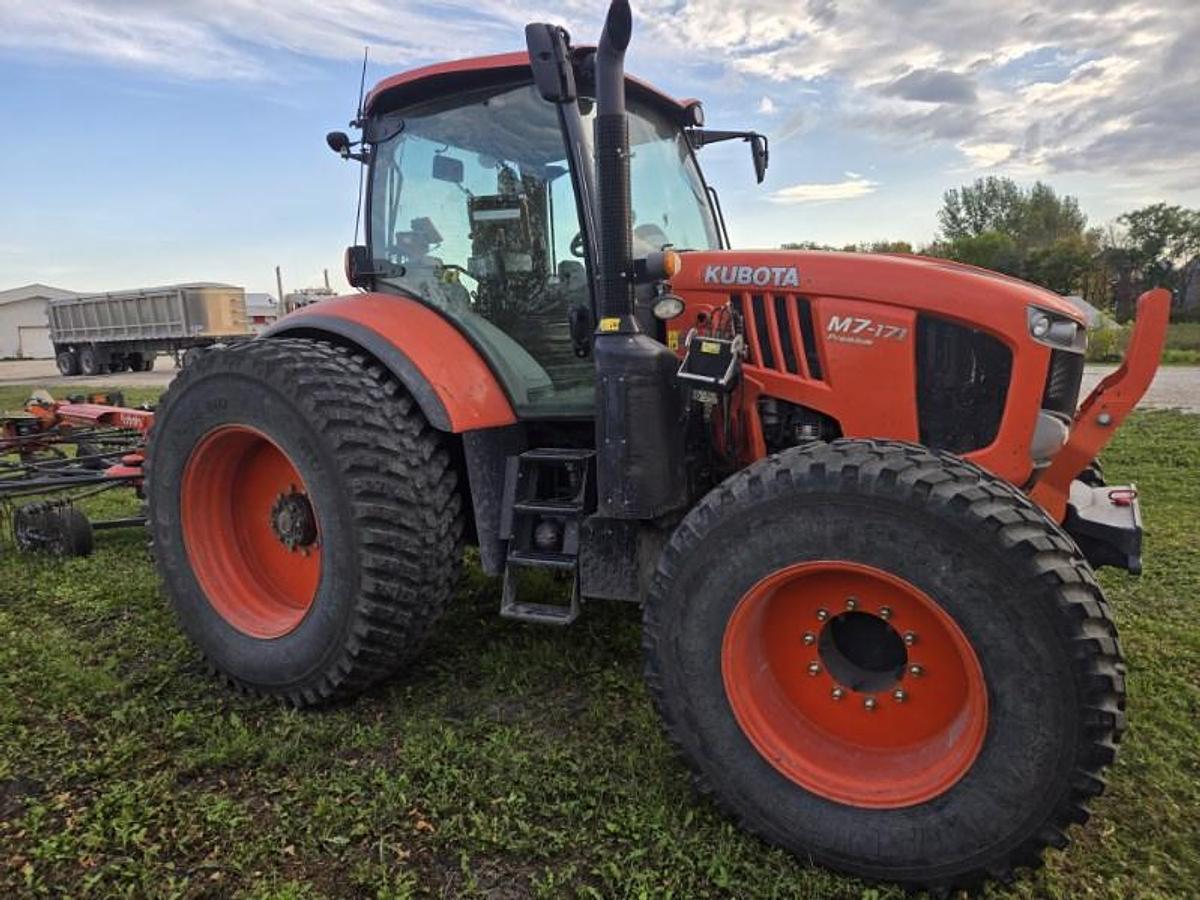 Used 2019 Kubota M7-171 Premium Tractor