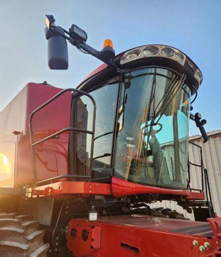 Used 2014 Case IH 8230