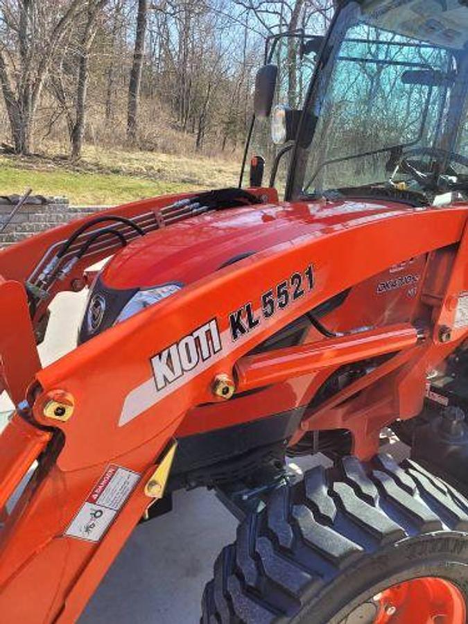 Used 2021 Kioti DK4710SE HST