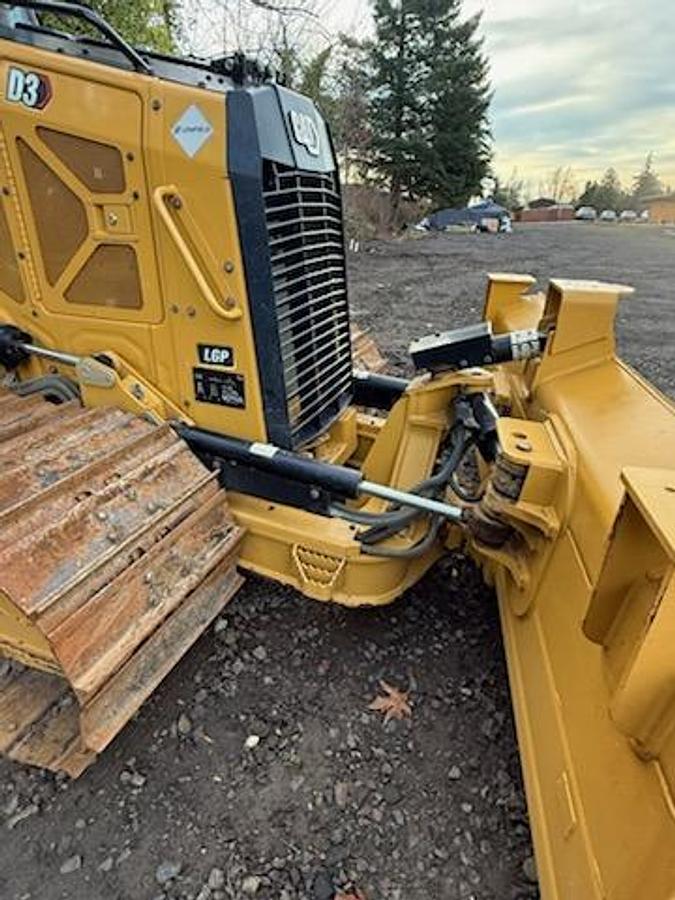 Used 2021 CATERPILLAR D3 LGP Dozer