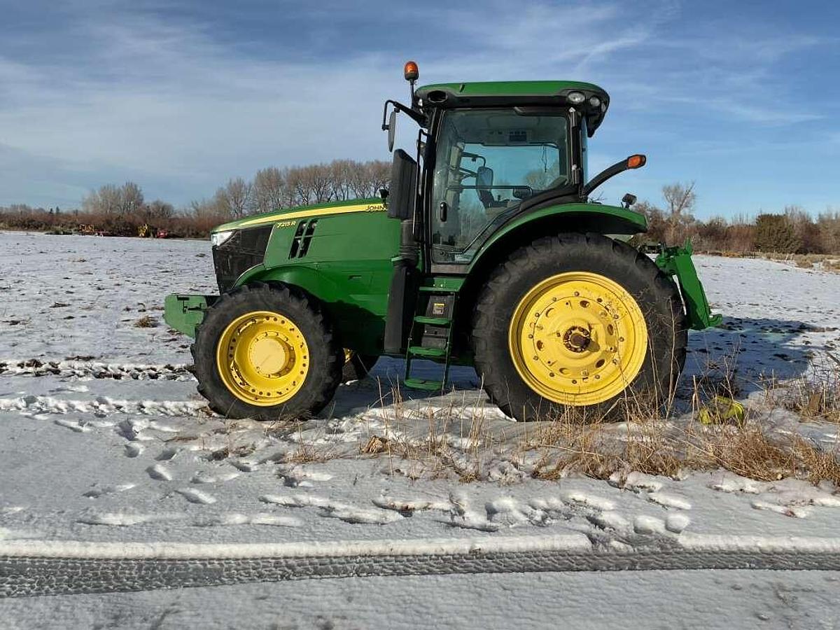 Used 2012 JOHN DEERE 7215R Tractor