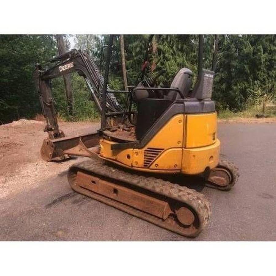 Used 2007 JOHN DEERE Excavator