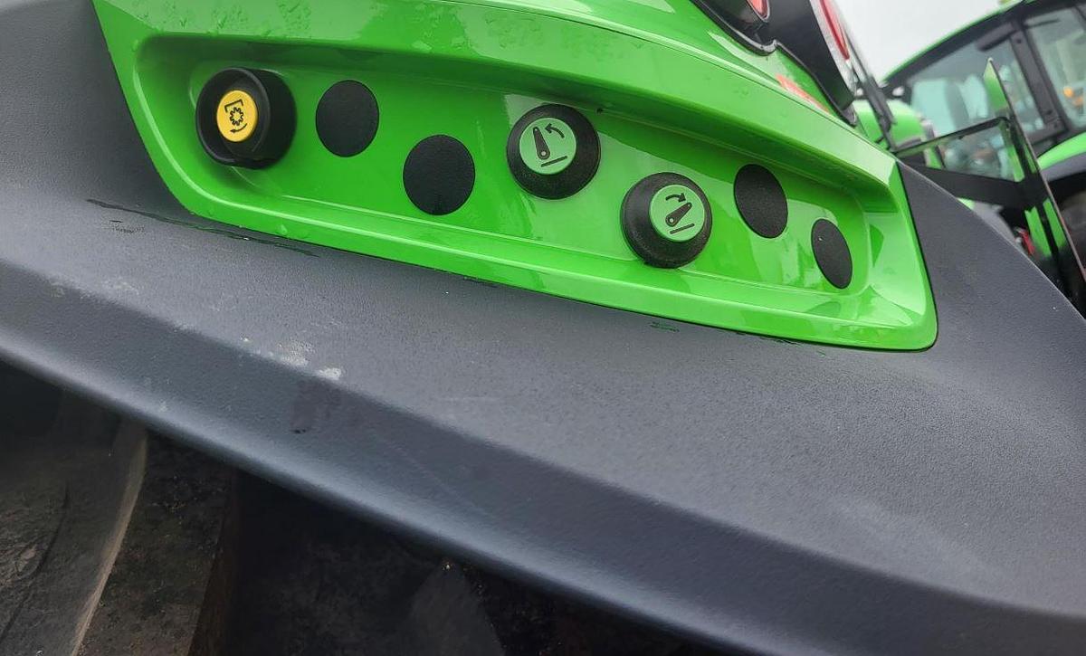 Used 2023 DEUTZ FAHR AGROTRON 6215 Tractor