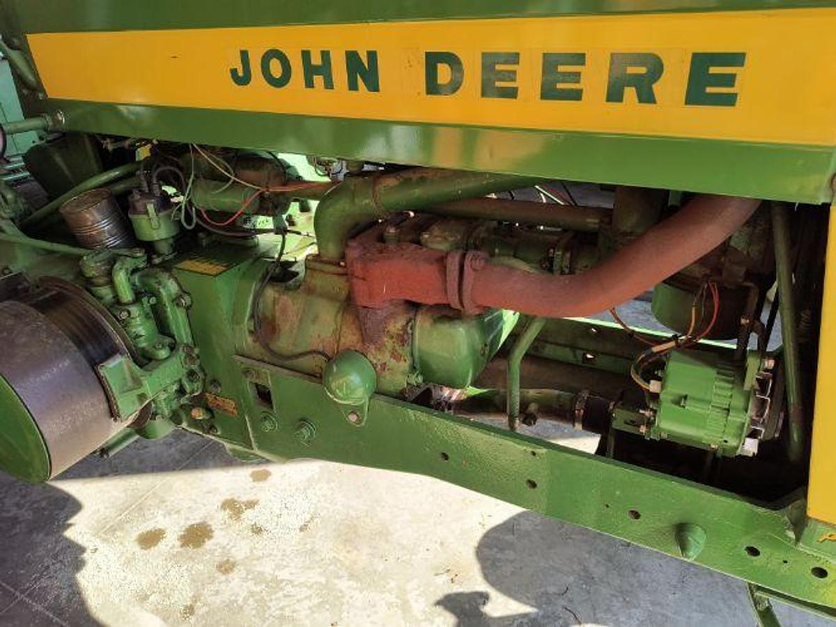 Used 1958 JOHN DEERE 620 wide front
