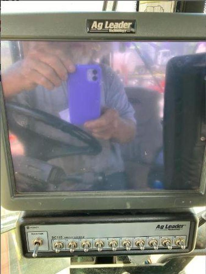 Used 2013 WHITE 8816