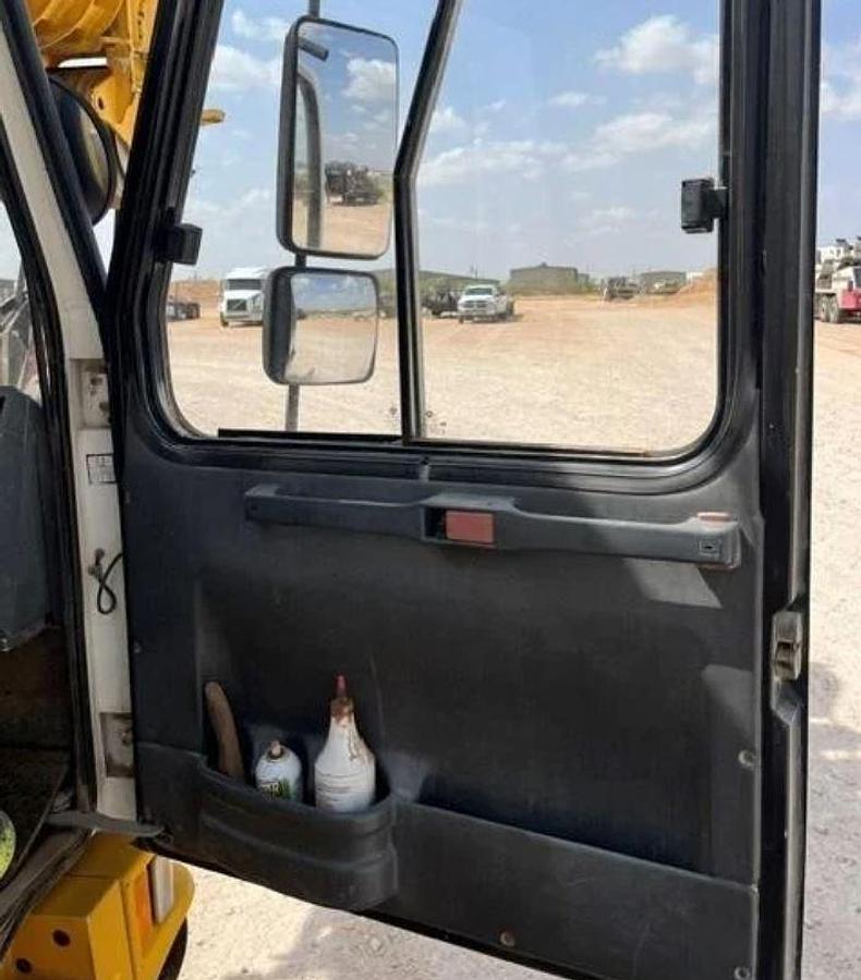 Used 2008 Grove GMK6220L