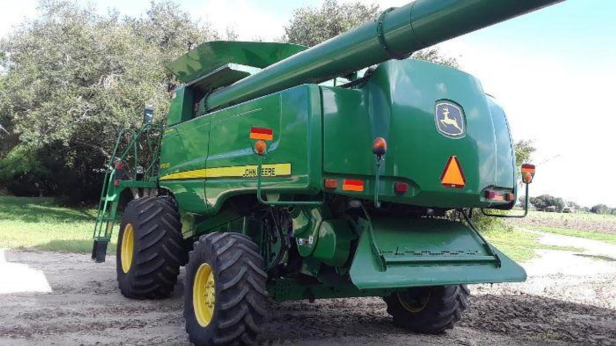 Used 2010 JOHN DEERE 9770 STS