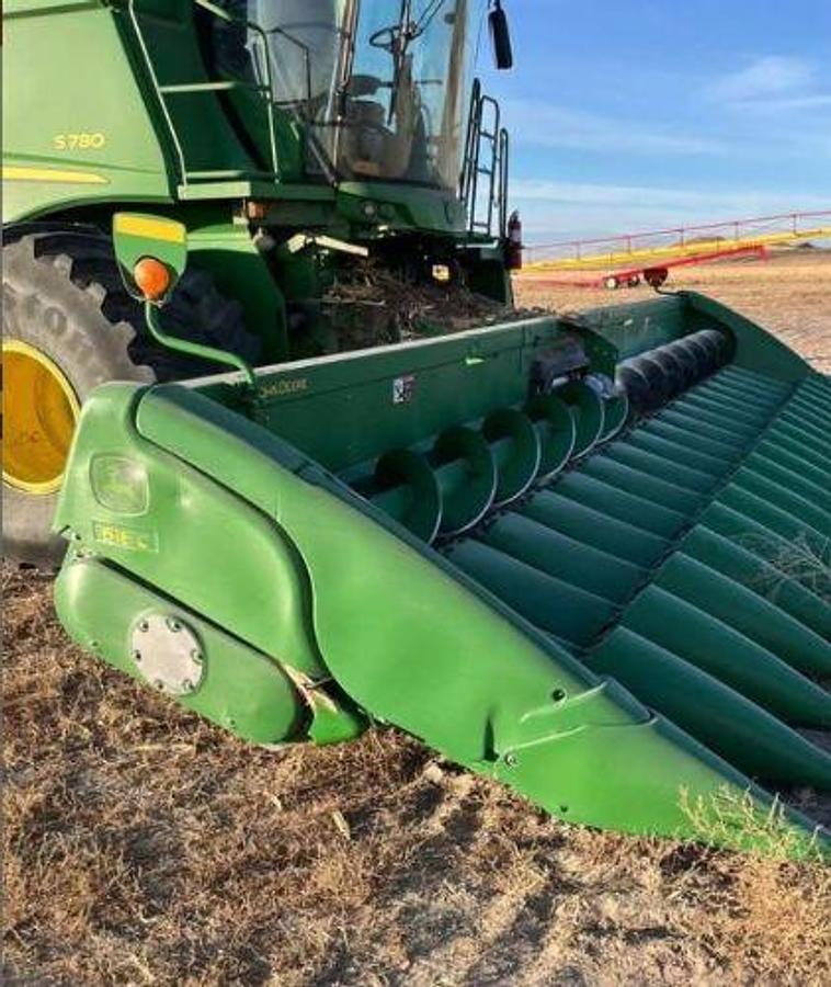 Used 2013 JOHN DEERE 618C