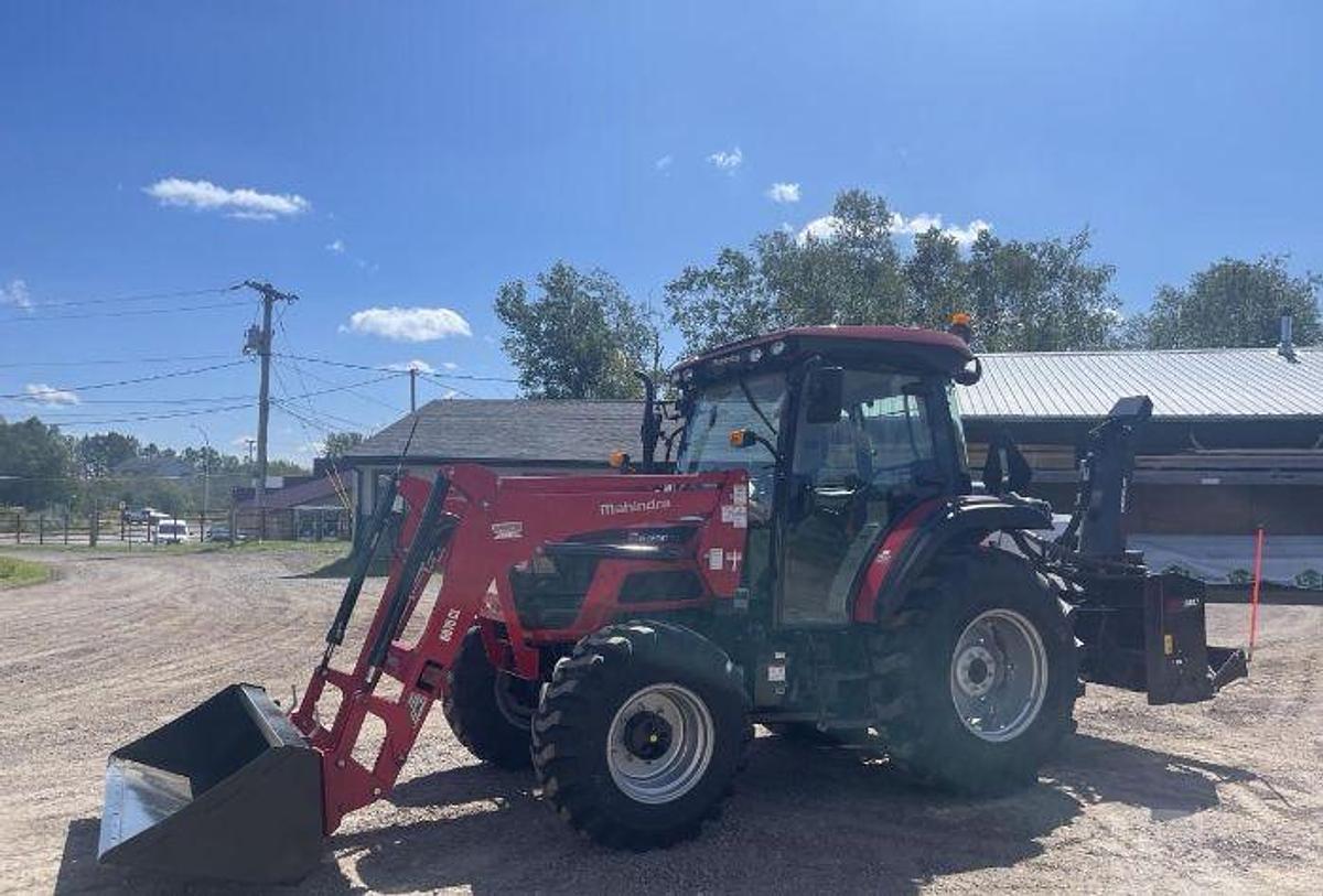 Used 2023 Mahindra 6075