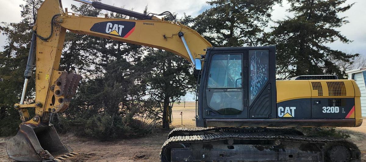 Used 2007 Caterpillar 320D