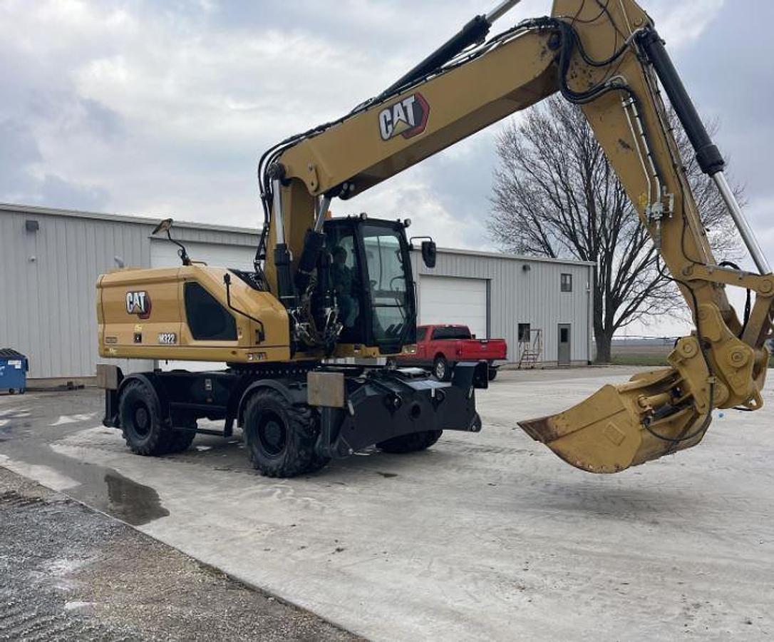 Used 2022 Caterpillar M322