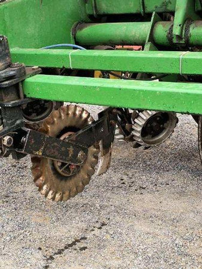 Used 2000 JOHN DEERE 7000 4R-30