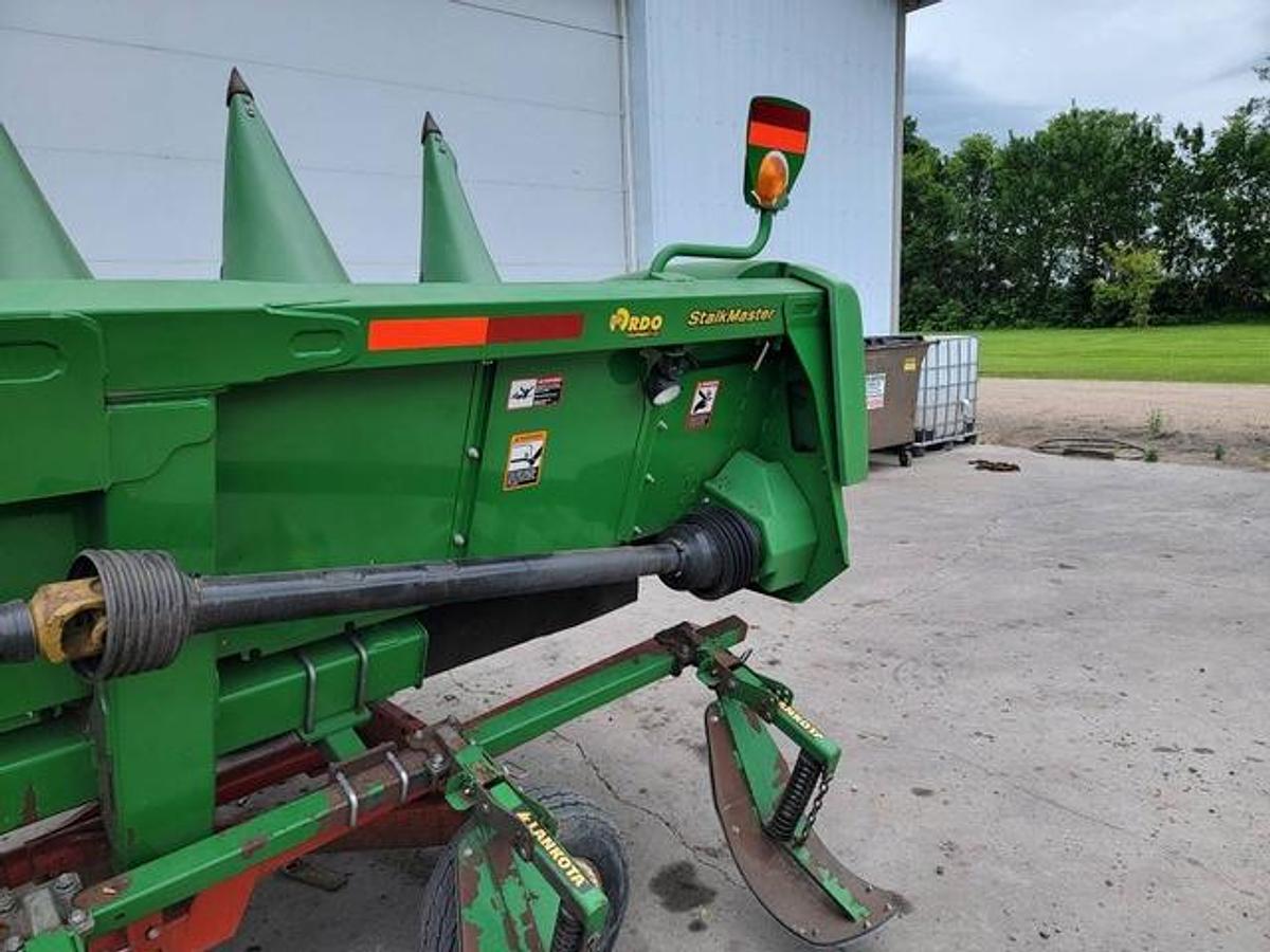 Used 2013 John Deere 608C Chopping Corn Head