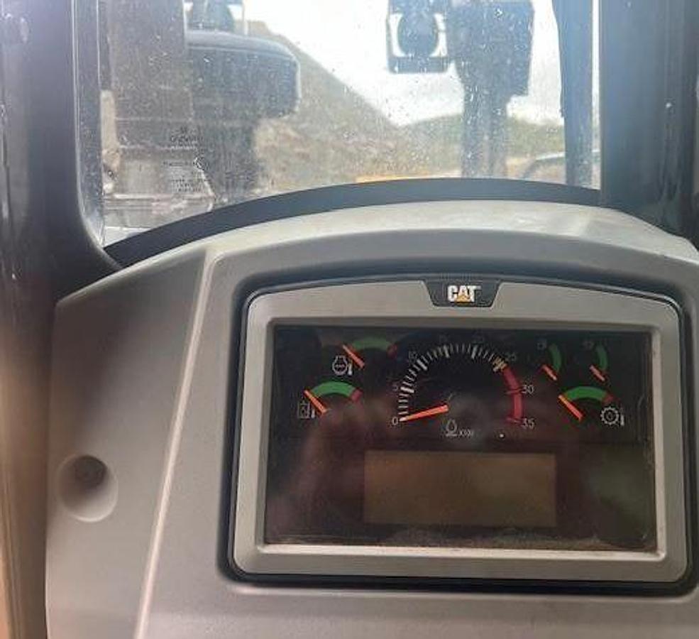 Used 2018 CATERPILLAR D8T
