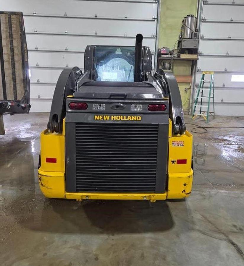 Used 2022 New Holland L334