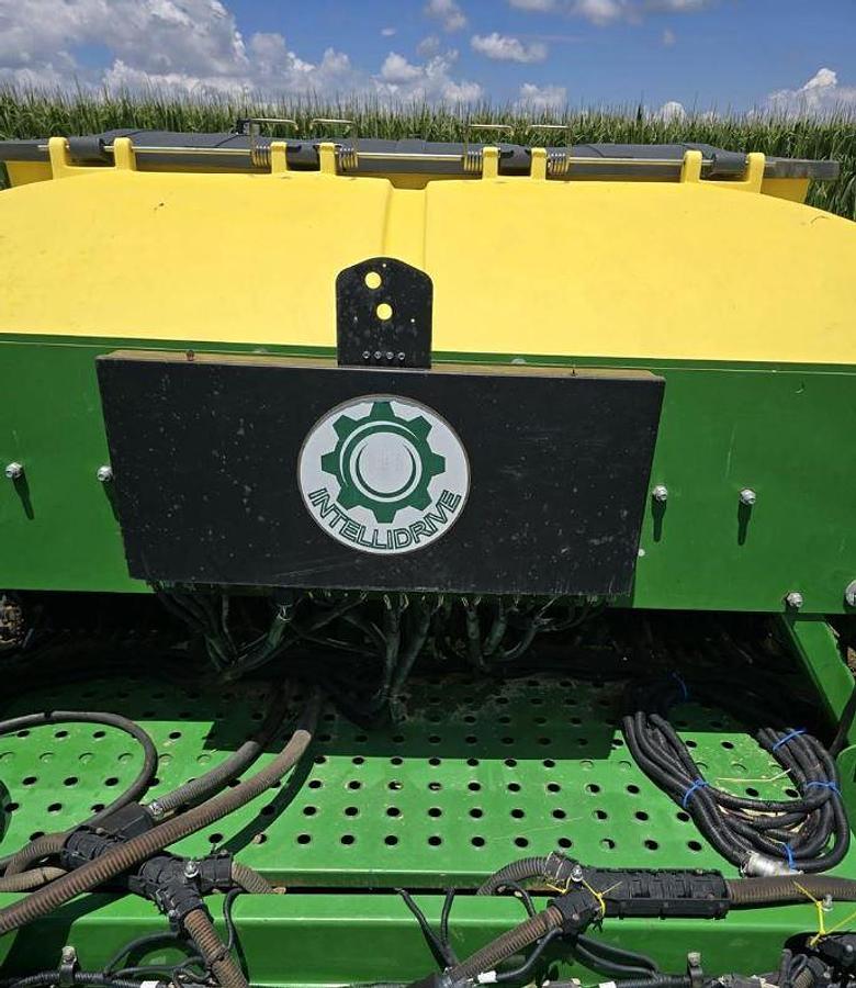 Used 2014 John Deere 1990CCS