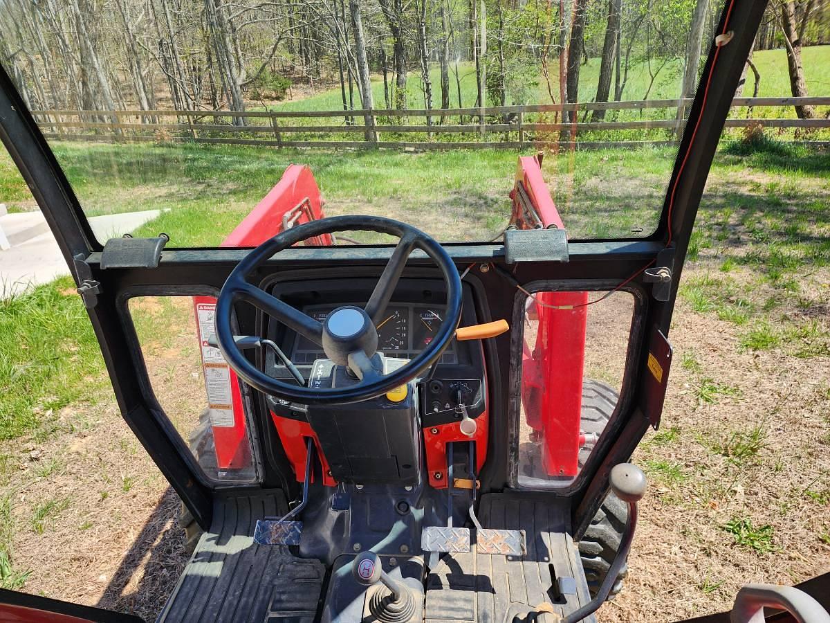 Used 2004 Massey Ferguson 1433v 1984