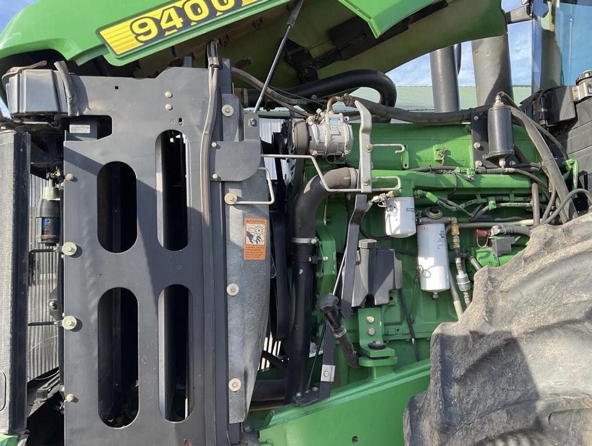 Used 1999 JOHN DEERE 9400 Tractor