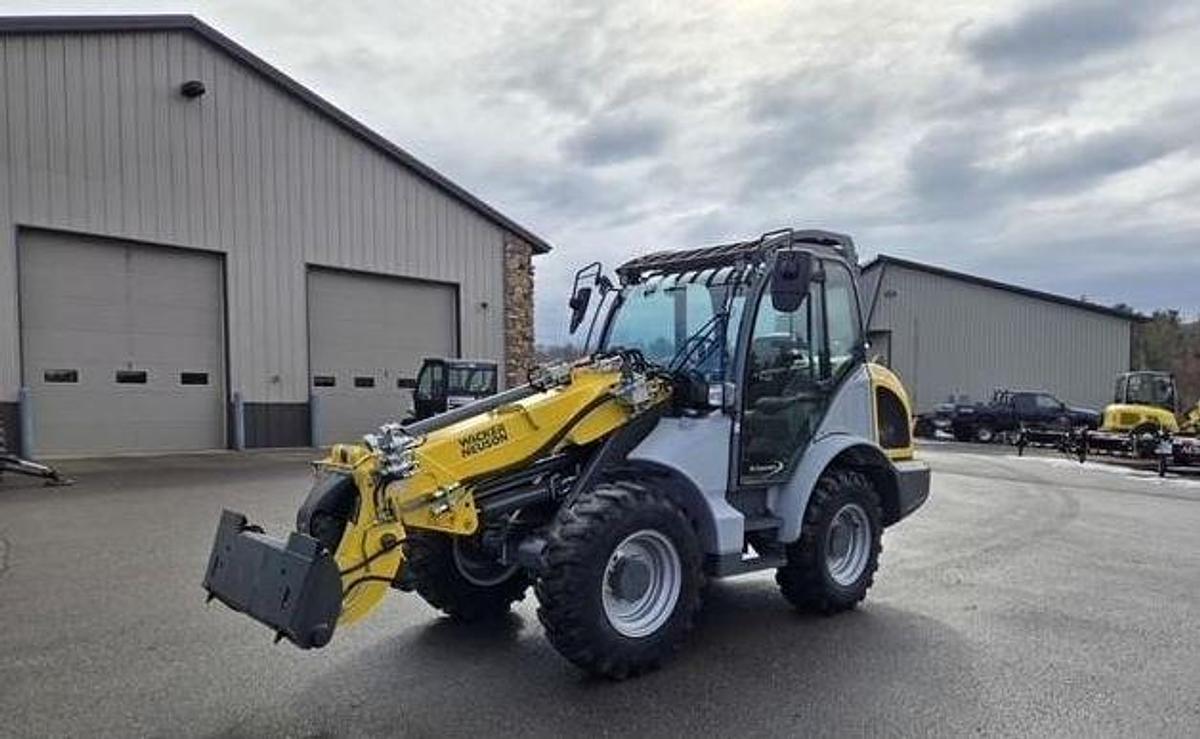 Used 2024 WACKER NEUSON 8085T Wheel Loader