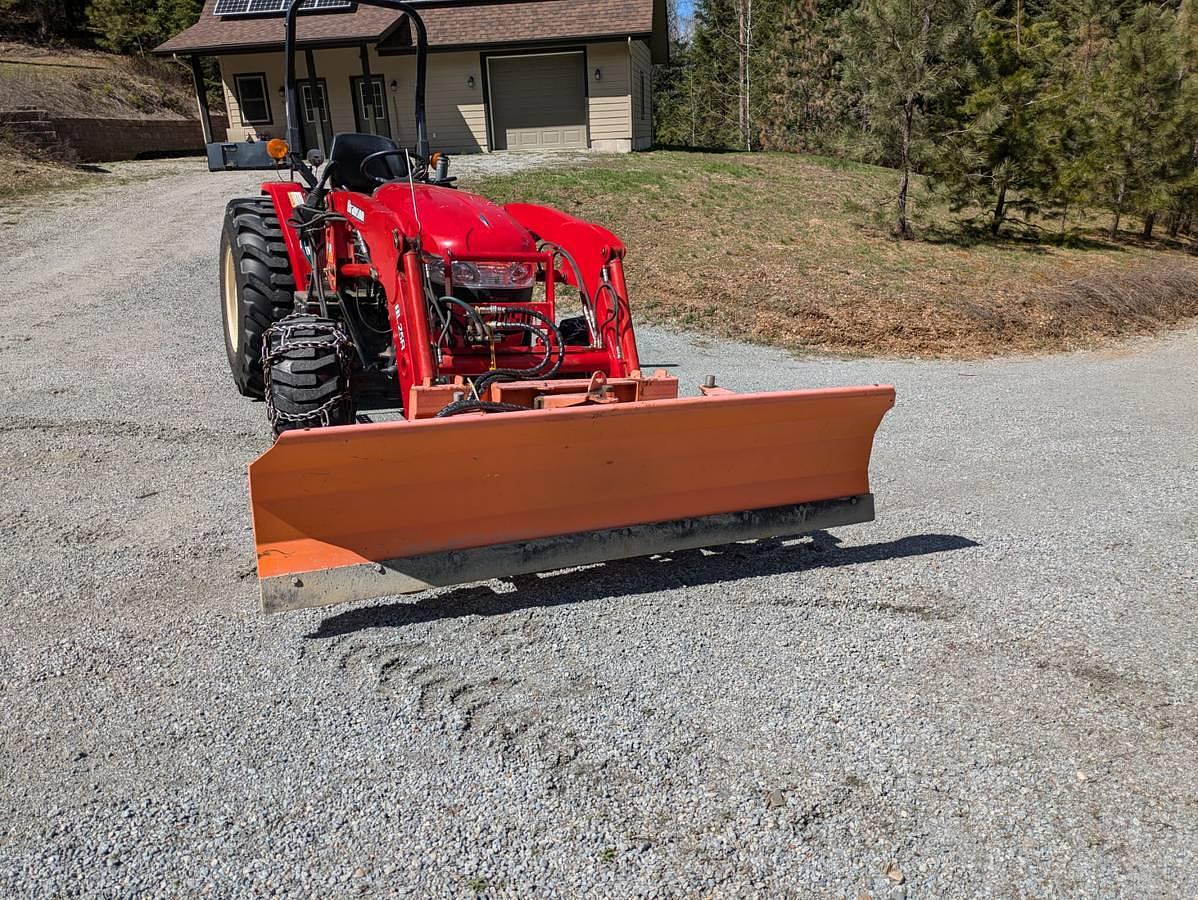 Used 2017 Branson 4520R w/ BL25R Loader