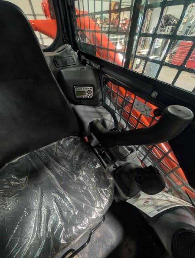 Used 2022 Kubota SLV92-2